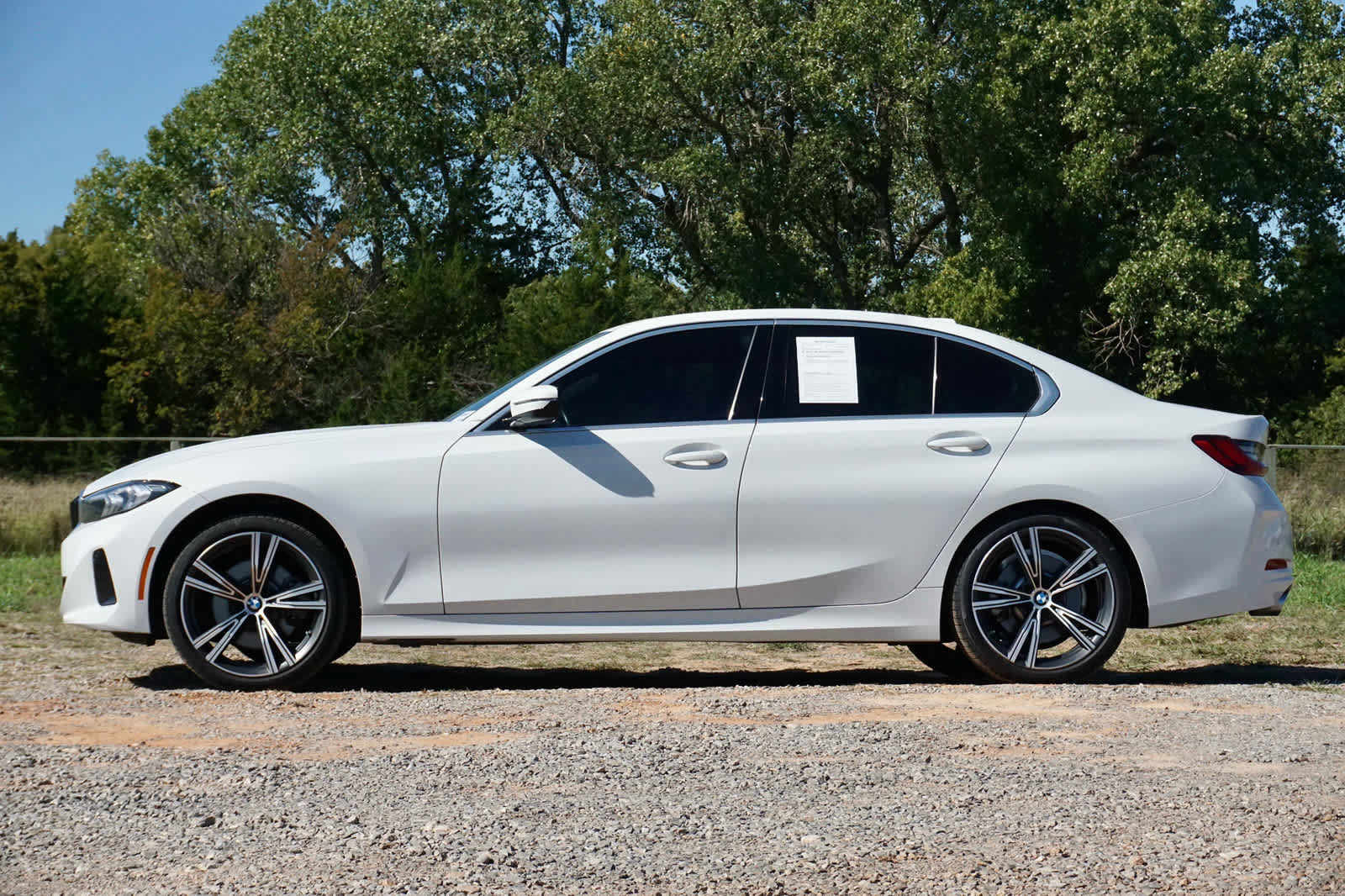 Used 2024 BMW 330i Sedan w/ Convenience Package RWD image 4