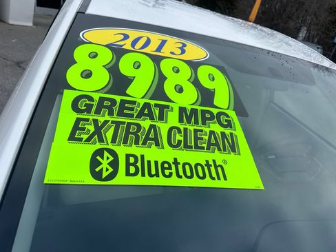 Used 2013 Toyota Prius Two image 15