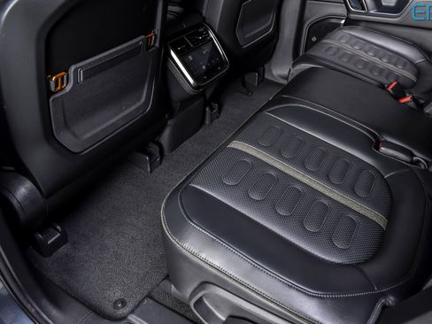 Used 2024 Rivian R1S Adventure image 17