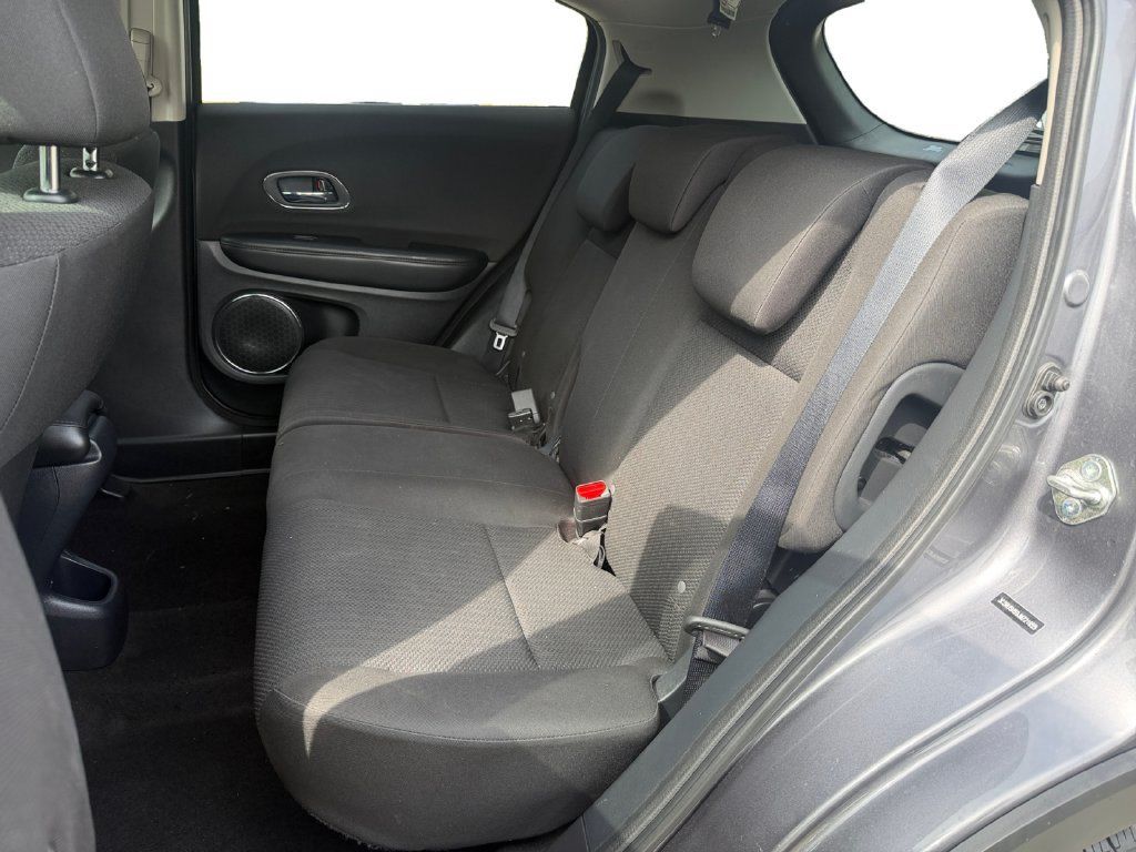 Used 2018 Honda HR-V EX image 13