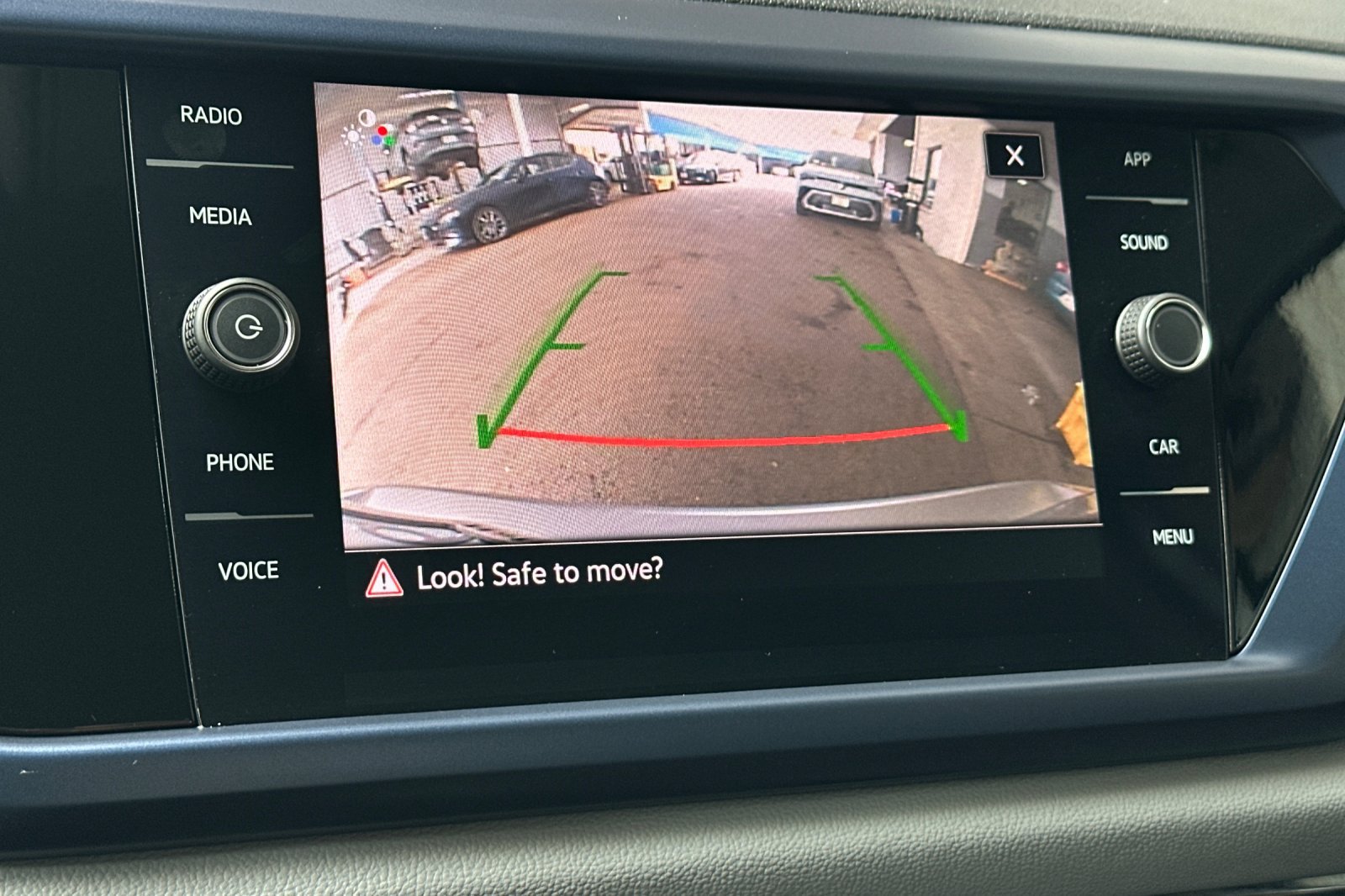 Used 2023 Volkswagen Taos SE FWD image 19