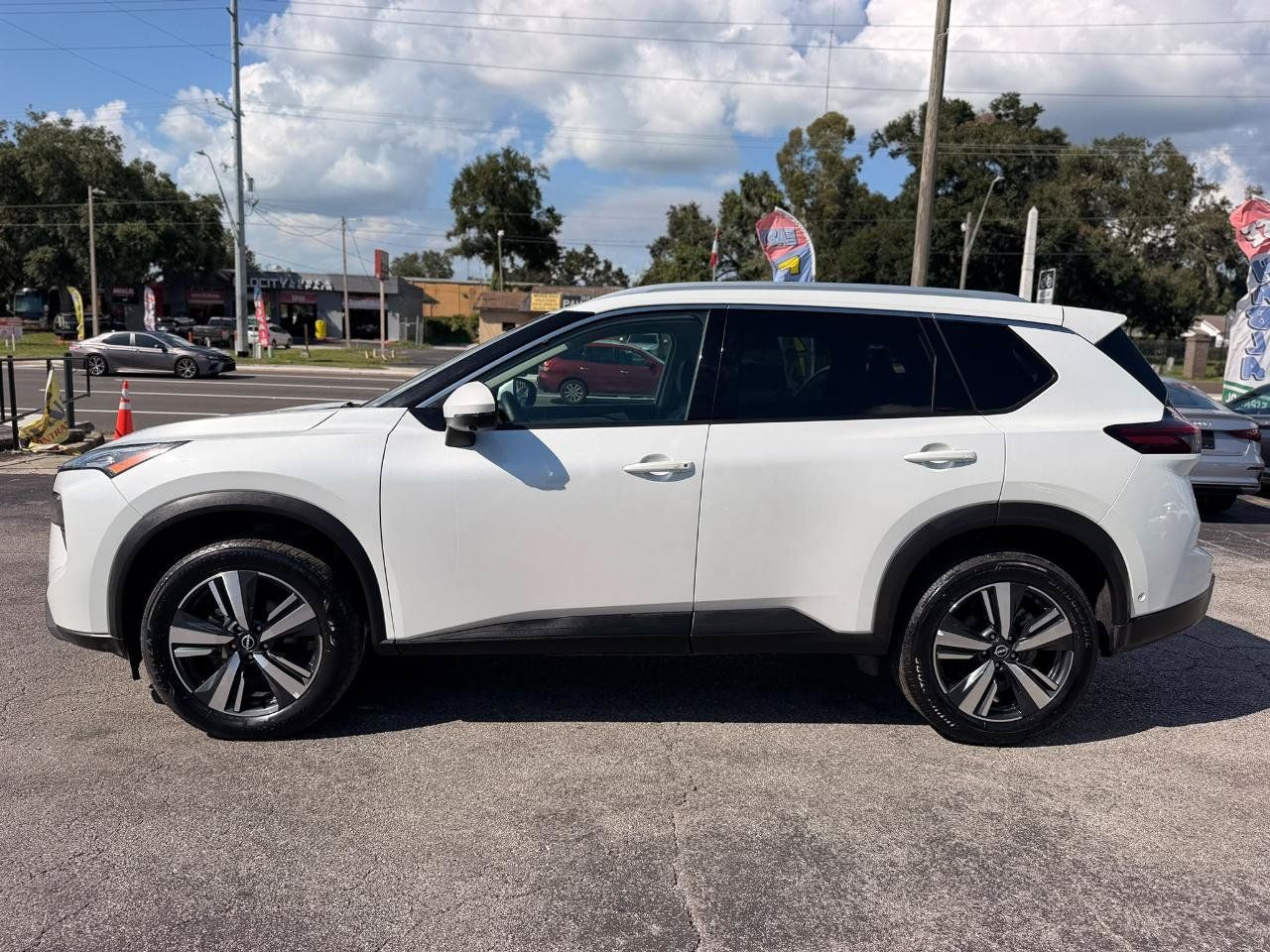 Used 2026 Nissan Rogue SL AWD/4WD image 11