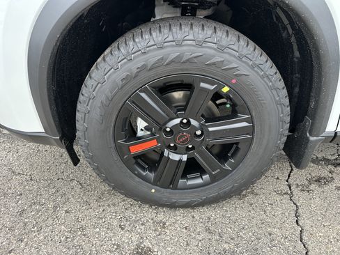 New 2026 Nissan Rogue SV AWD/4WD image 10