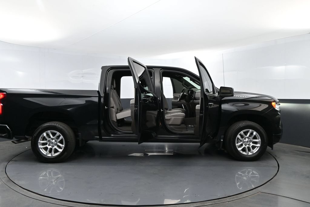 Used 2026 Chevrolet Silverado 1500 RST RWD image 26