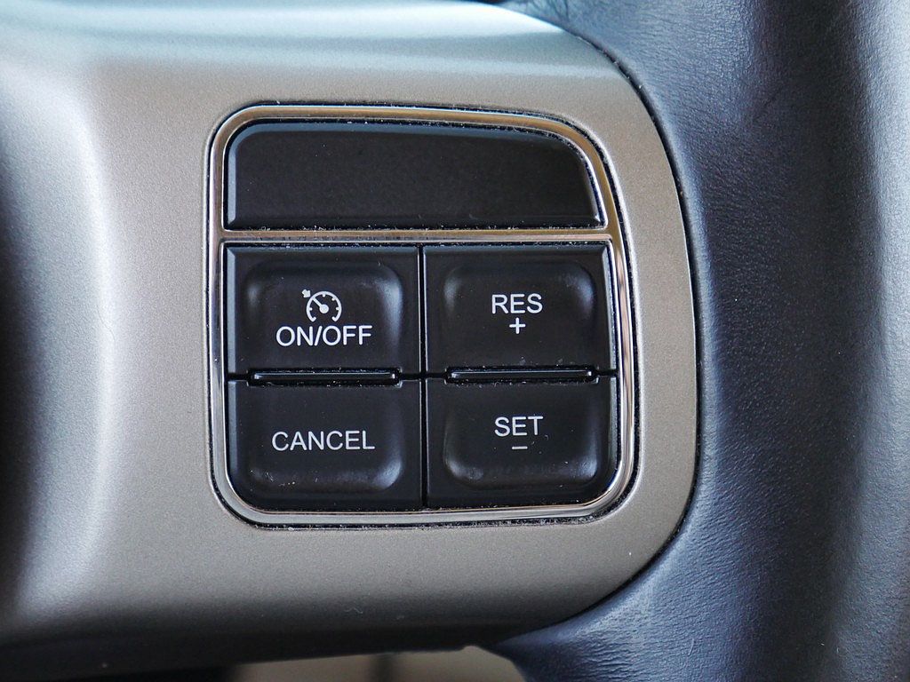 Used 2013 Jeep Grand Cherokee Limited AWD/4WD image 30