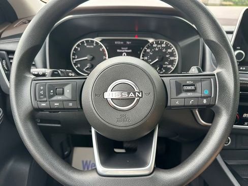 Used 2023 Nissan Rogue SV AWD/4WD image 24