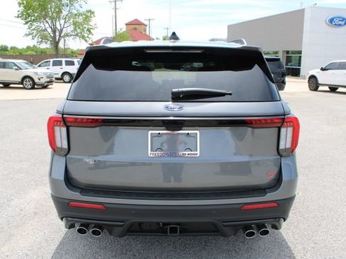 New 2026 Ford Explorer ST AWD/4WD image 4