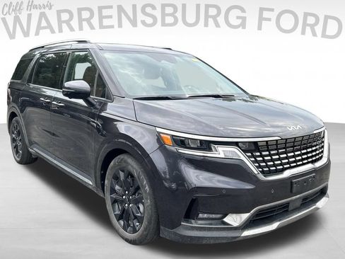 Used 2024 Kia Carnival SX FWD image 1