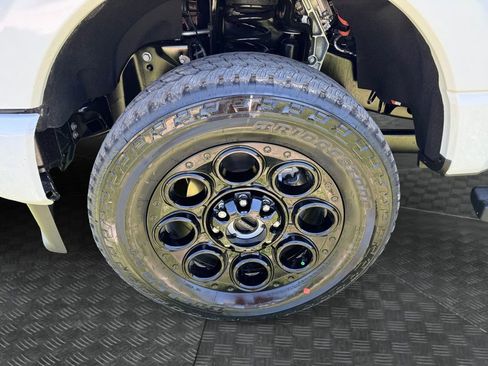 New 2025 Ford F350 Lariat w/ Lariat Ultimate Package image 17