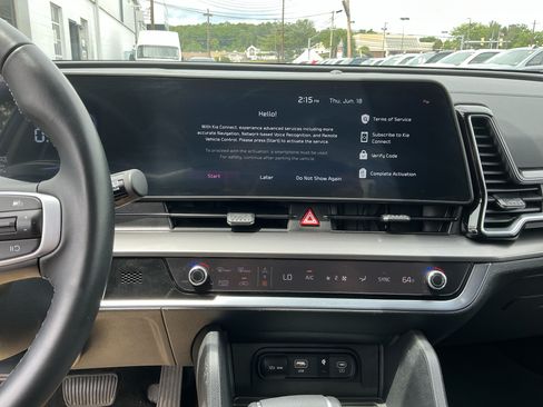 Certified 2025 Kia Sportage EX w/ Premium Package AWD/4WD image 22