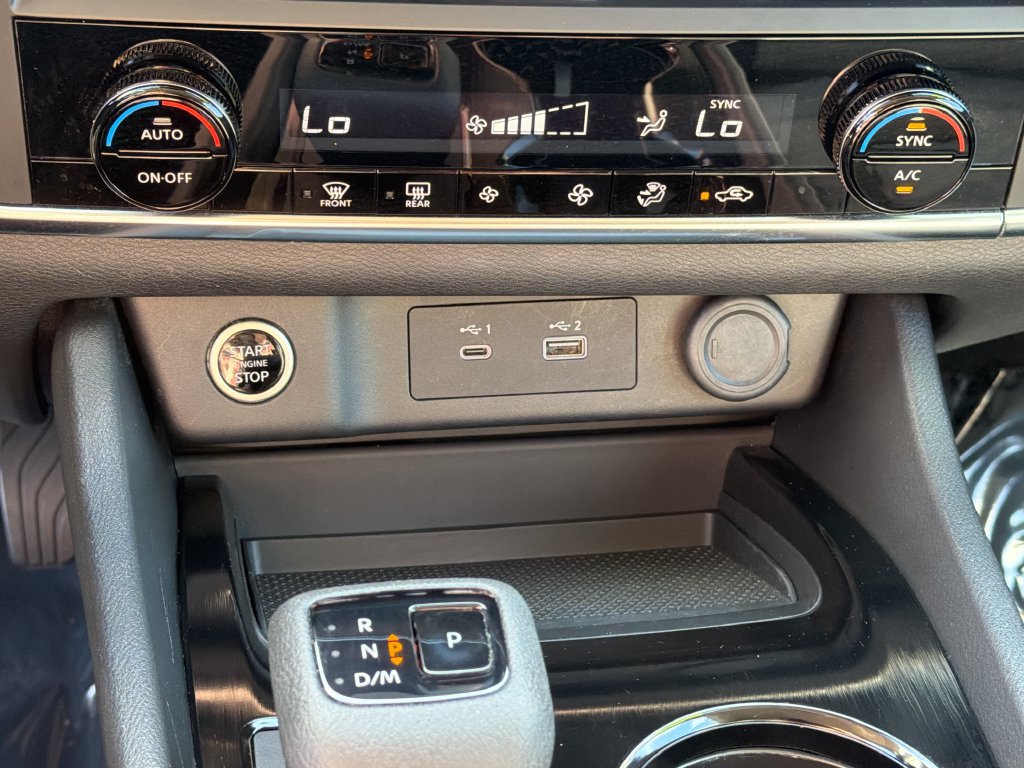 Used 2023 Nissan Rogue SV AWD/4WD image 27