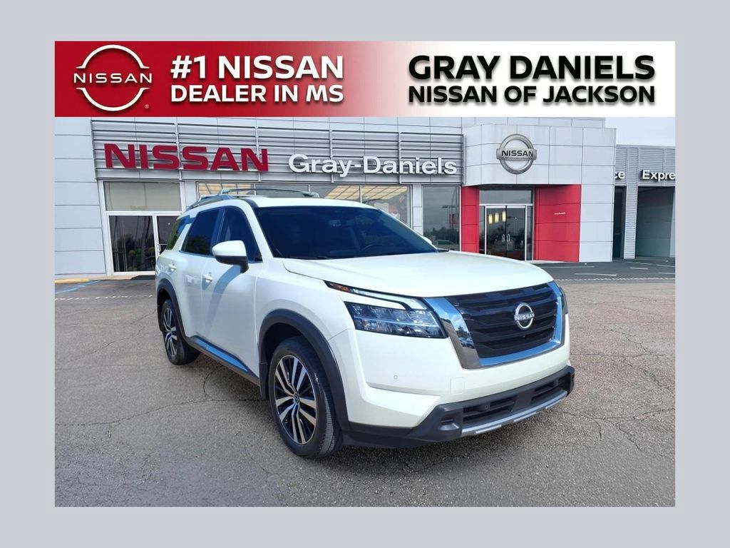 Certified 2024 Nissan Pathfinder Platinum w/ Cargo Package FWD 360° Tour