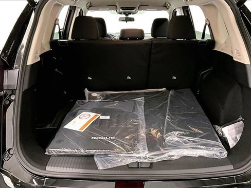 New 2025 Nissan Rogue SV image 35