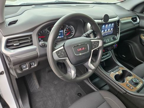 Used 2023 GMC Acadia SLE w/ Driver Convenience Package image 20