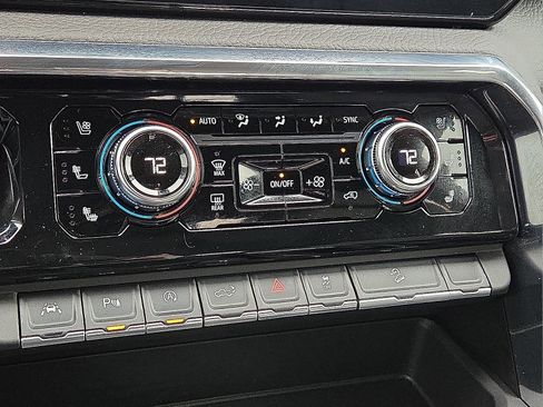 Used 2025 GMC Sierra 1500 Denali w/ Denali Reserve Package image 19