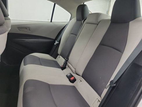 Used 2025 Toyota Corolla LE FWD image 11
