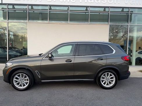 Certified 2023 BMW X5 xDrive40i w/ Premium Package image 2
