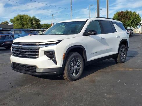 New 2026 Chevrolet Traverse LT w/ Driver Confidence Package image 4