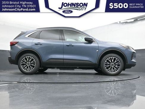 New 2026 Ford Escape SE w/ PHEV Premium Package FWD image 32