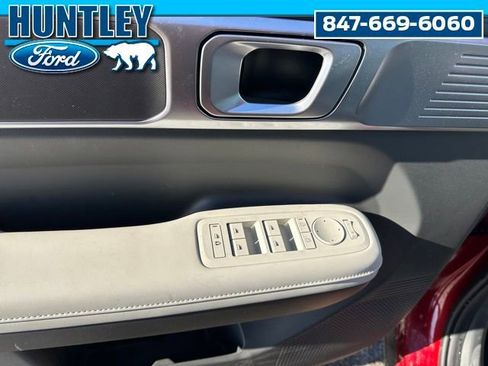 Used 2025 Hyundai Santa Fe SEL AWD/4WD image 20