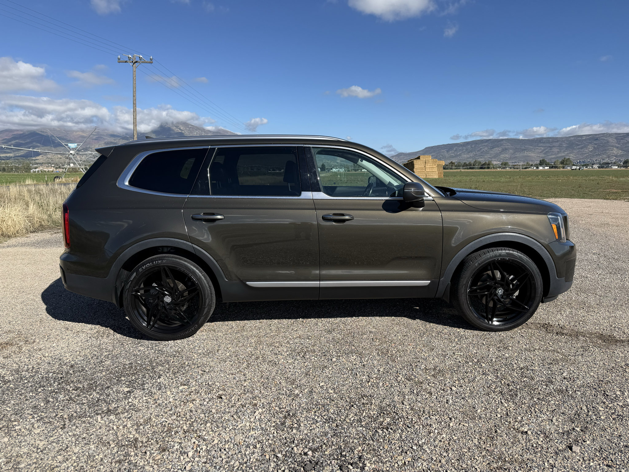Used 2024 Kia Telluride S w/ S Sunroof Package AWD/4WD image 8