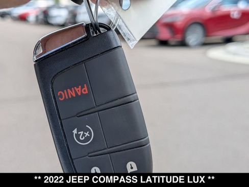 Used 2022 Jeep Compass Latitude AWD/4WD image 25