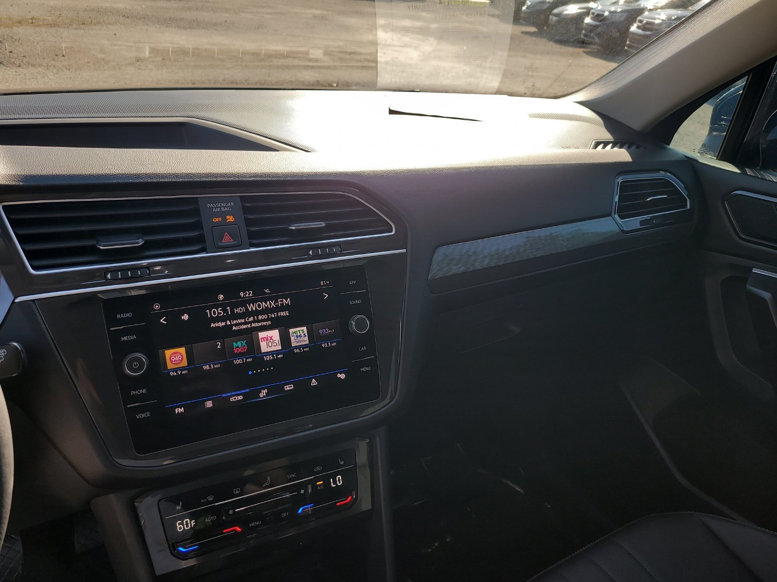 Used 2024 Volkswagen Tiguan SE FWD image 18