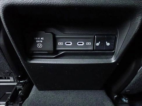 New 2026 Jeep Grand Cherokee Limited w/ Limited Altitude Package AWD/4WD image 11