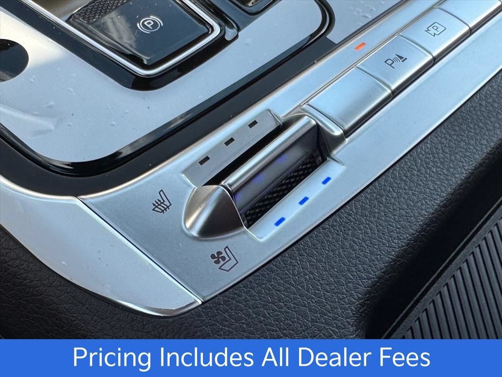 New 2027 Kia Carnival SX FWD image 17