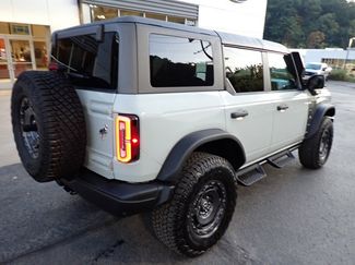 Used 2022 Ford Bronco Everglades video 2