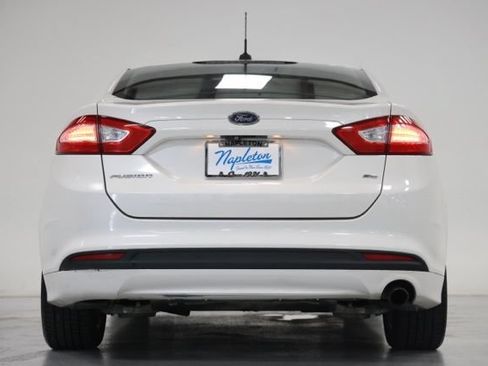 Used 2016 Ford Fusion SE FWD image 13