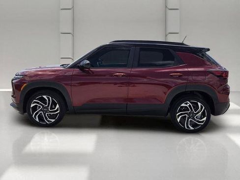 Used 2025 Chevrolet TrailBlazer RS w/ Convenience Package FWD image 2