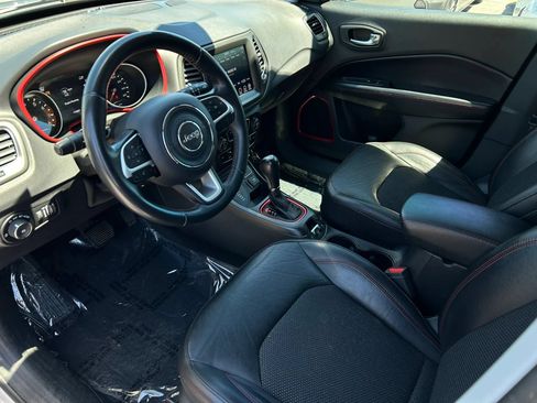 Used 2019 Jeep Compass Trailhawk AWD/4WD image 24