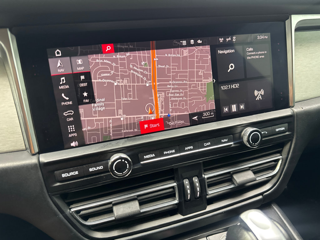 Used 2020 Porsche Macan Turbo AWD/4WD image 62