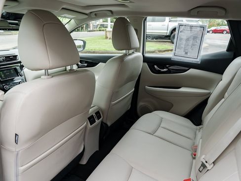 Used 2022 Nissan Rogue Sport SL w/ Premium Package image 24