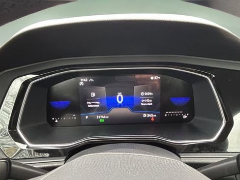 Used 2024 Volkswagen Jetta SE image 15