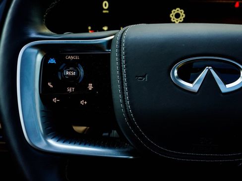 Certified 2025 INFINITI QX80 Sensory AWD/4WD image 28