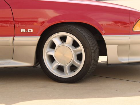 Used 1989 Ford Mustang GT RWD image 35