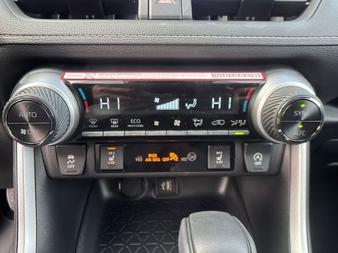 New 2025 Toyota RAV4 XLE w/ Convenience Package image 18