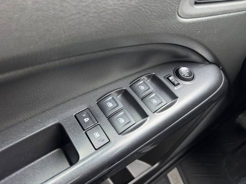 Certified 2022 GMC Canyon AT4 image 5