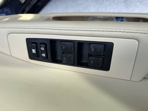 Used 2015 Lexus ES 350 w/ Premium Package FWD image 18