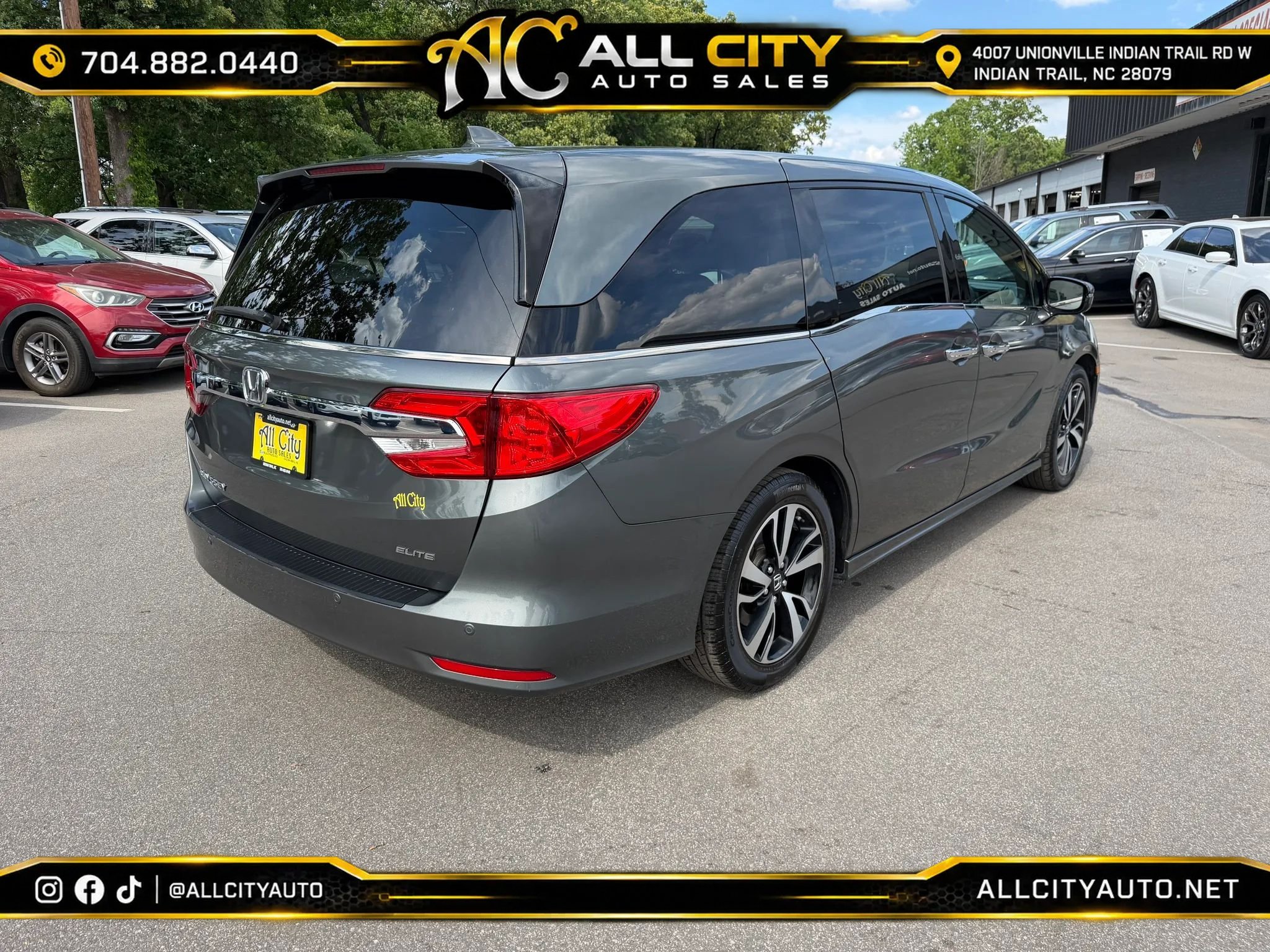 Used 2018 Honda Odyssey Elite image 7