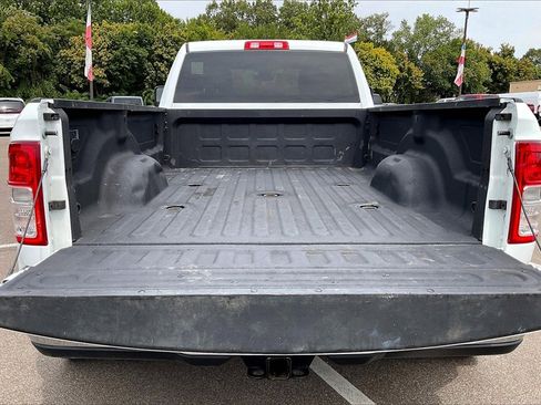 Used 2024 RAM 3500 Big Horn image 34