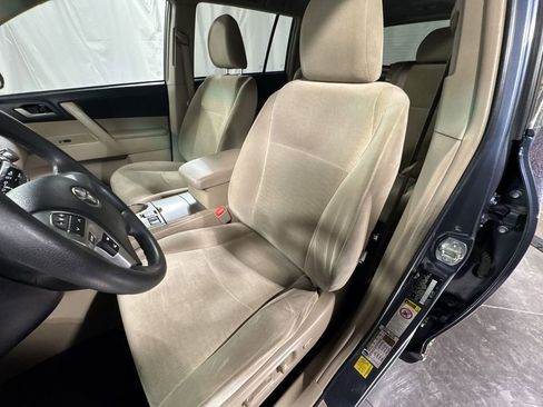 Used 2011 Toyota Highlander 4WD image 16
