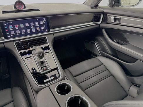 Certified 2023 Porsche Panamera Turbo S w/ Premium Package image 28