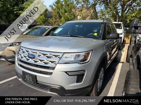 Used 2019 Ford Explorer XLT FWD image 1