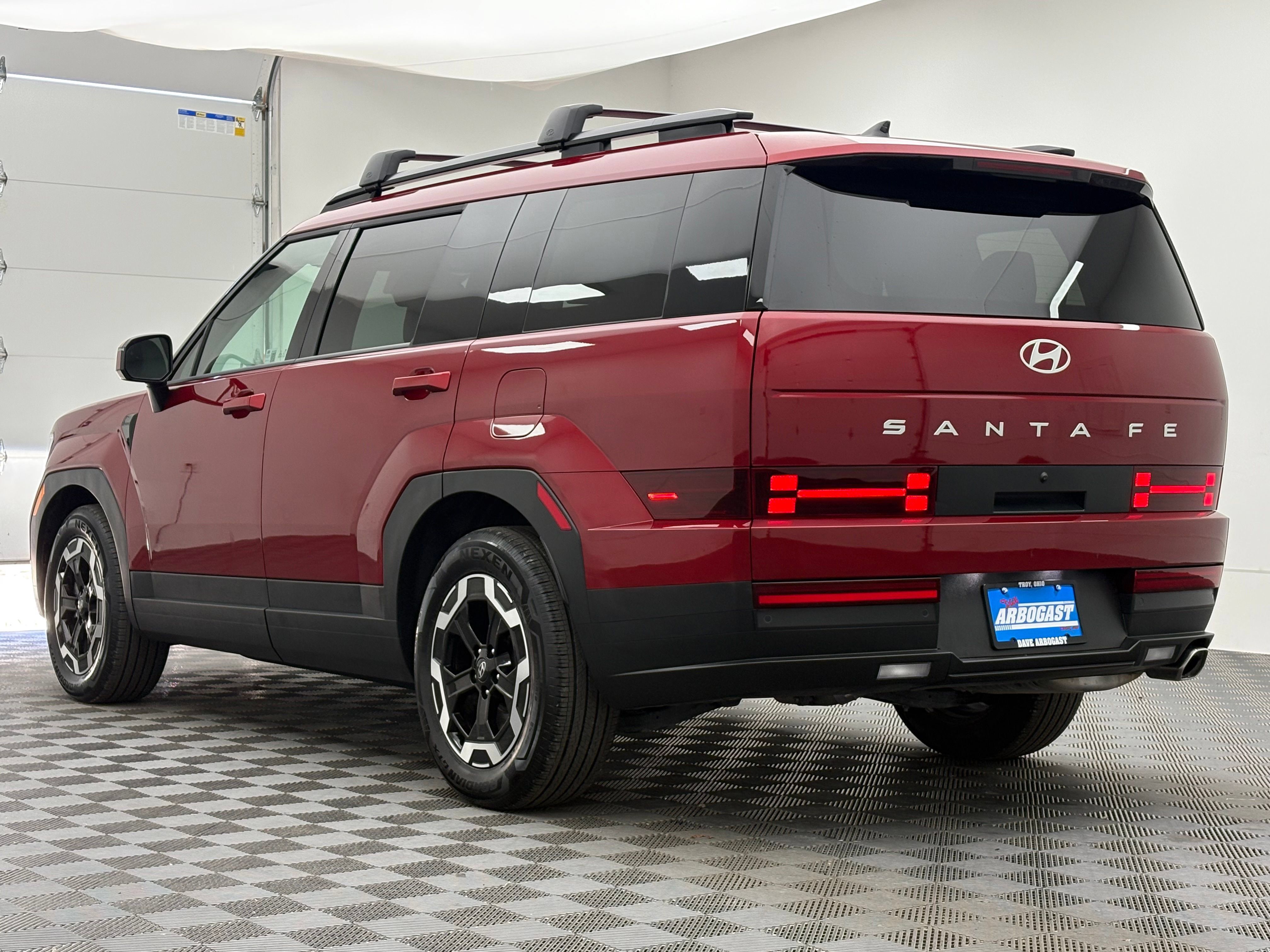 Used 2026 Hyundai Santa Fe SEL FWD image 11
