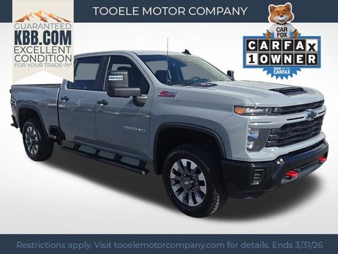 Used 2024 Chevrolet Silverado 2500 Custom w/ Custom Value Package image 1