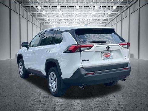 Used 2023 Toyota RAV4 LE AWD/4WD image 10