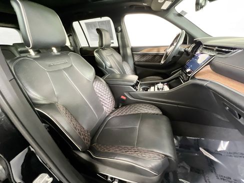 Used 2022 Jeep Grand Cherokee Summit w/ Adv Protech Group IV image 30